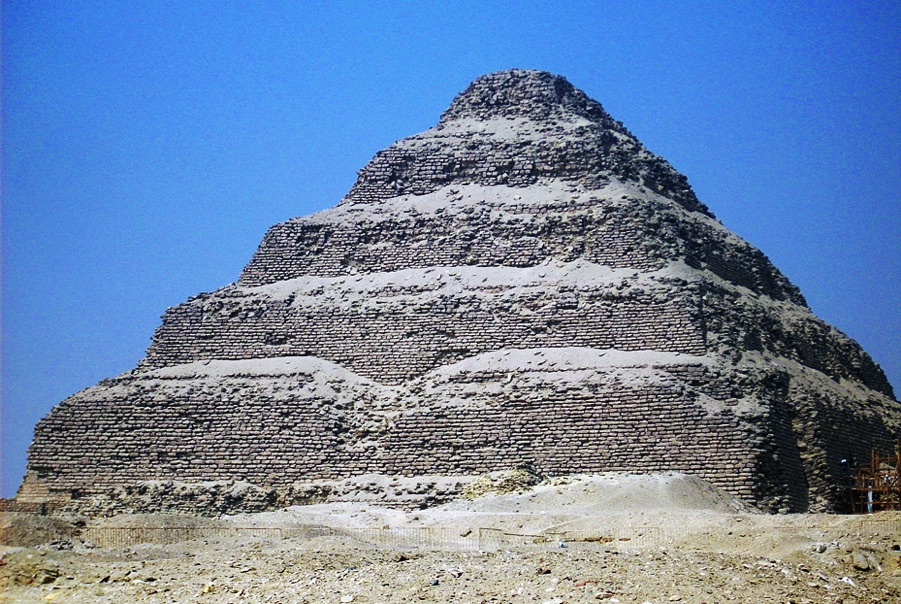 Stufenpyramide des Pharao Djoser - © Eckart Unterberger