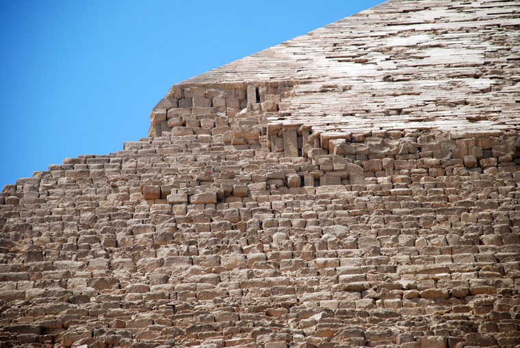 Verkleidung der Chefrenpyramide - © Eckart Unterberger